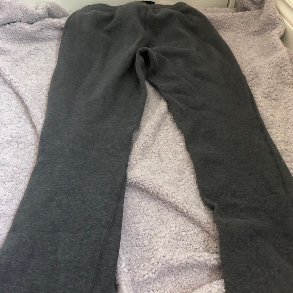 Joggers - Picture 3 of 3